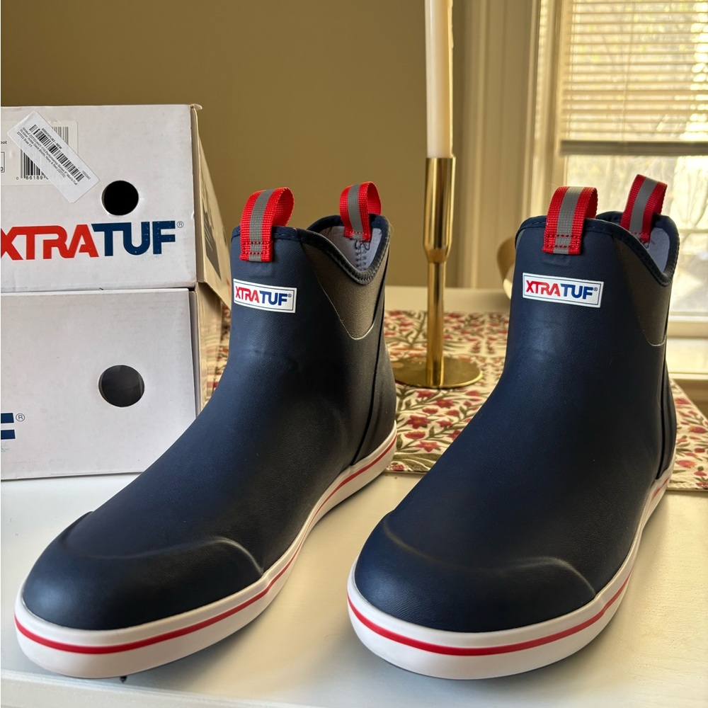 Brand new, never work Xtratuf men’s boots